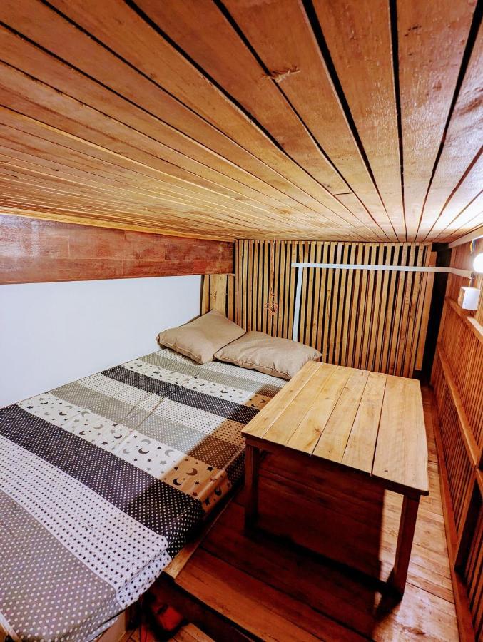 The GK House: Eco-Friendly Central Hostel with Rooftop Views Ho Chi Minh City Exterior photo