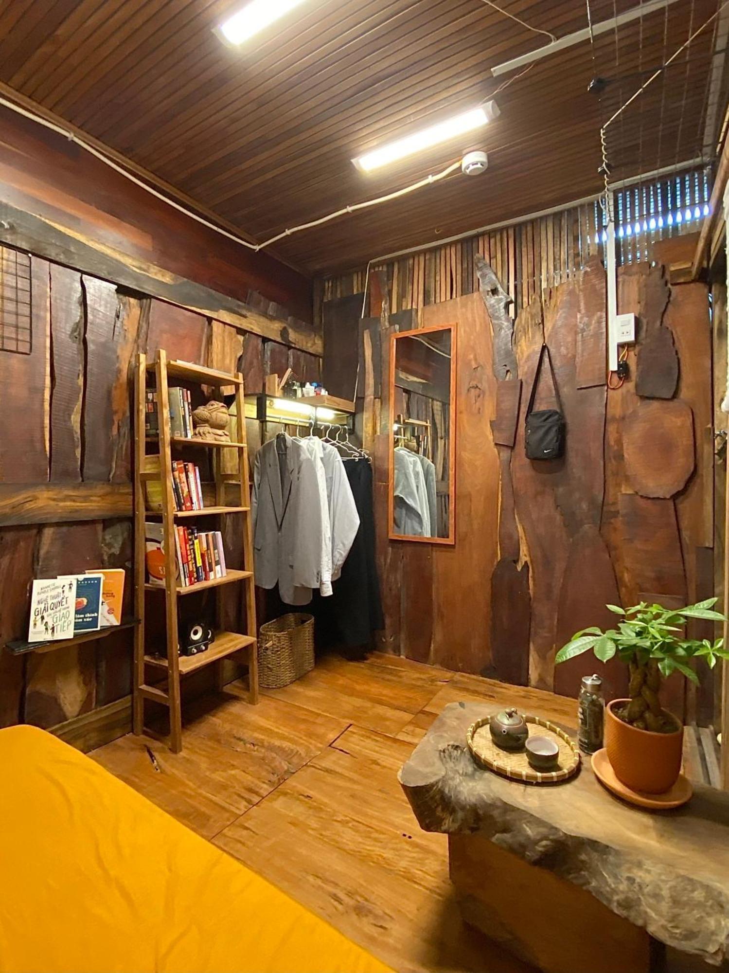 The GK House: Eco-Friendly Central Hostel with Rooftop Views Ho Chi Minh City Exterior photo