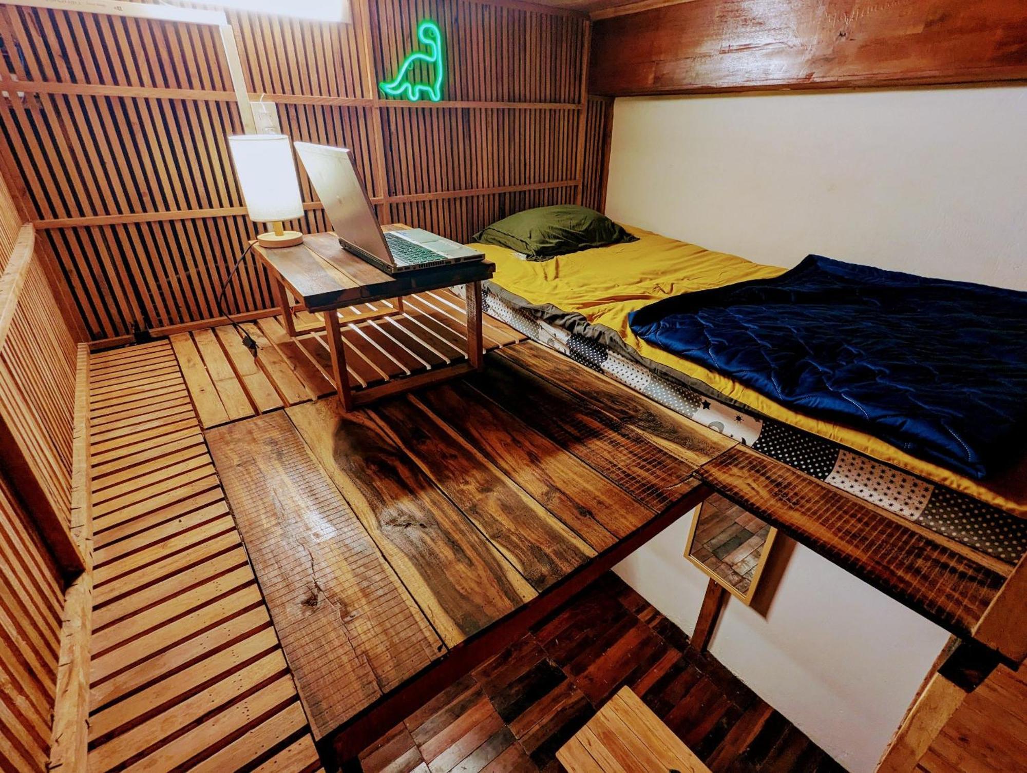 The GK House: Eco-Friendly Central Hostel with Rooftop Views Ho Chi Minh City Exterior photo