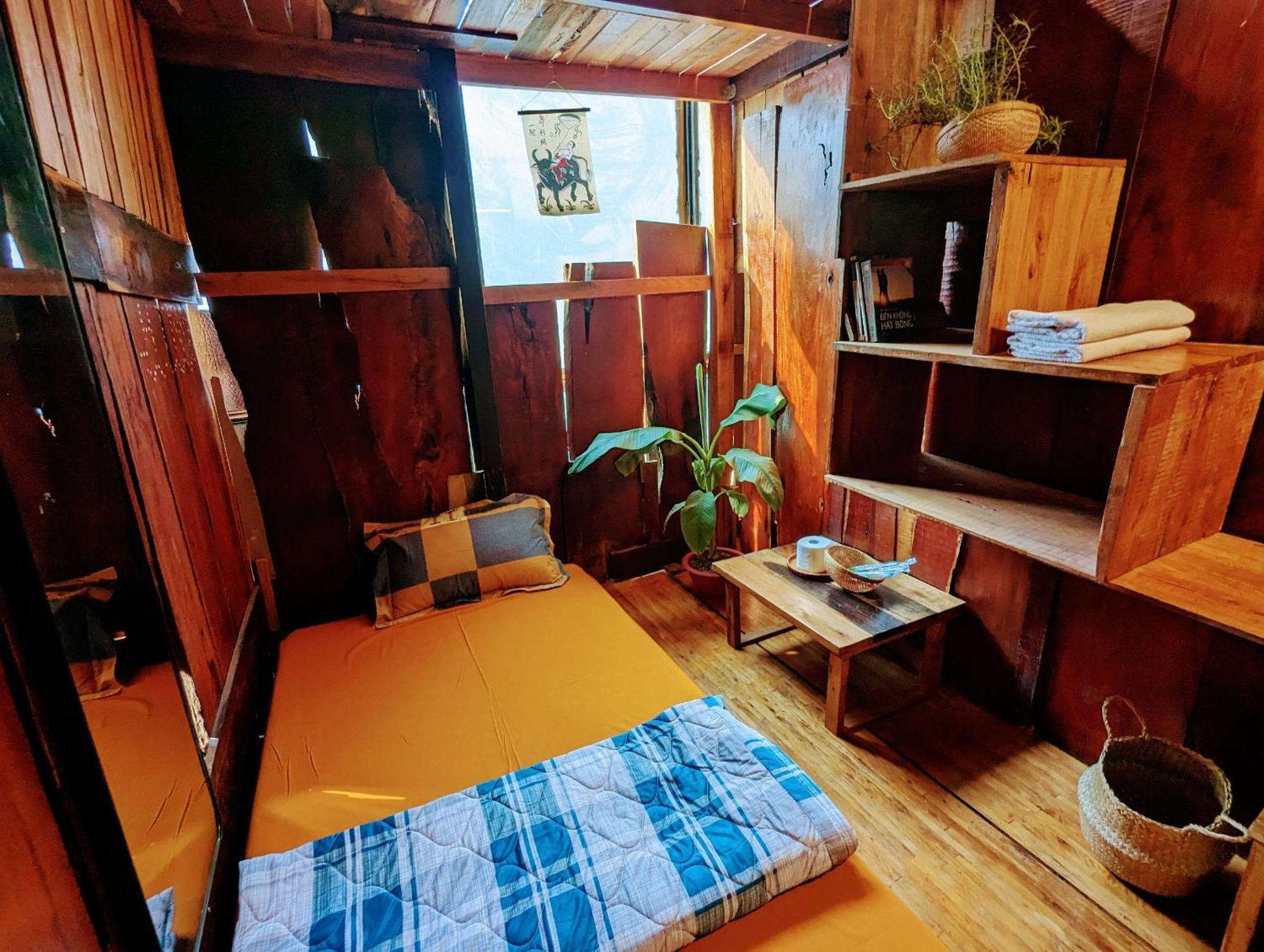 The GK House: Eco-Friendly Central Hostel with Rooftop Views Ho Chi Minh City Exterior photo