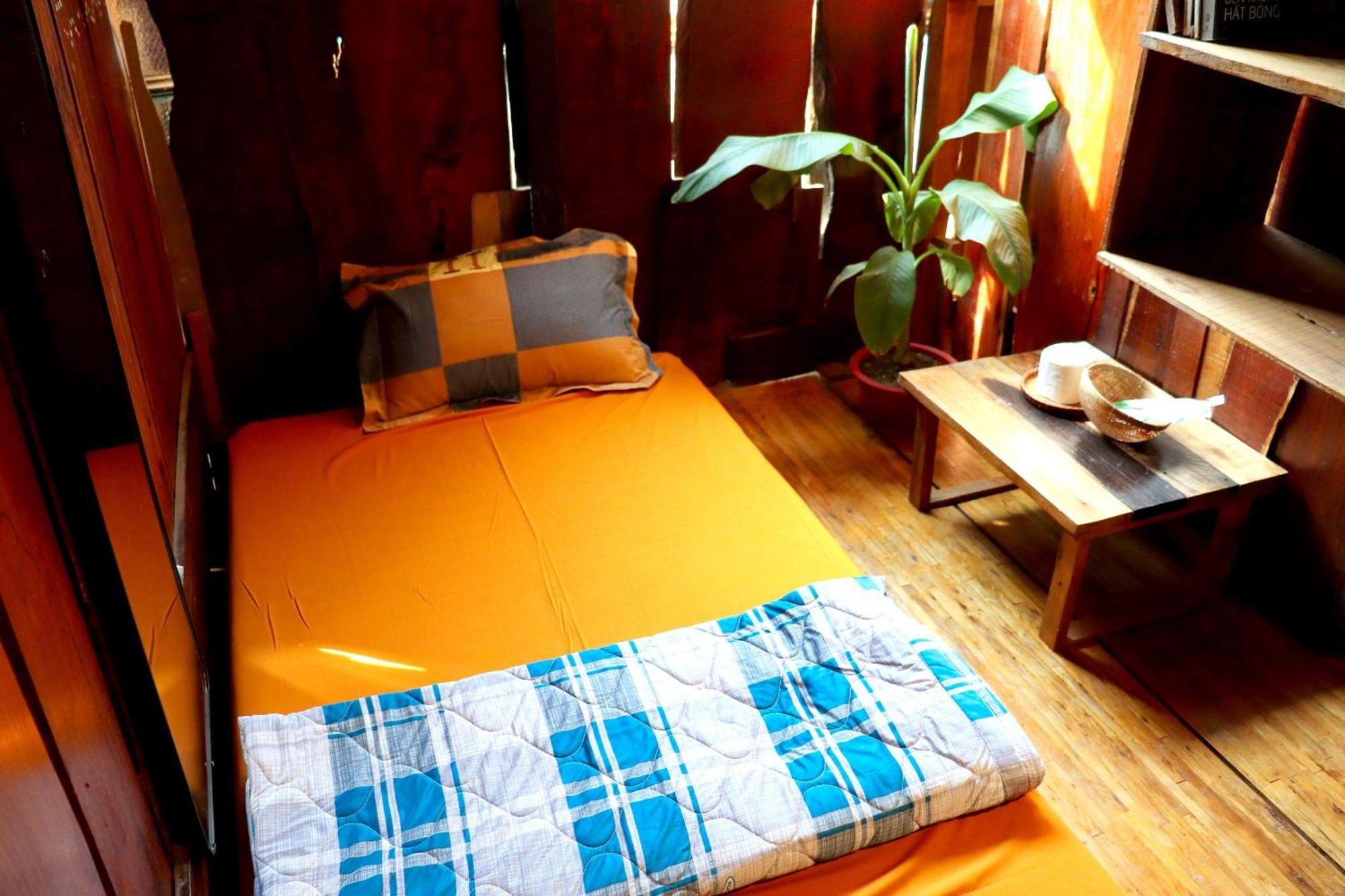 The GK House: Eco-Friendly Central Hostel with Rooftop Views Ho Chi Minh City Exterior photo
